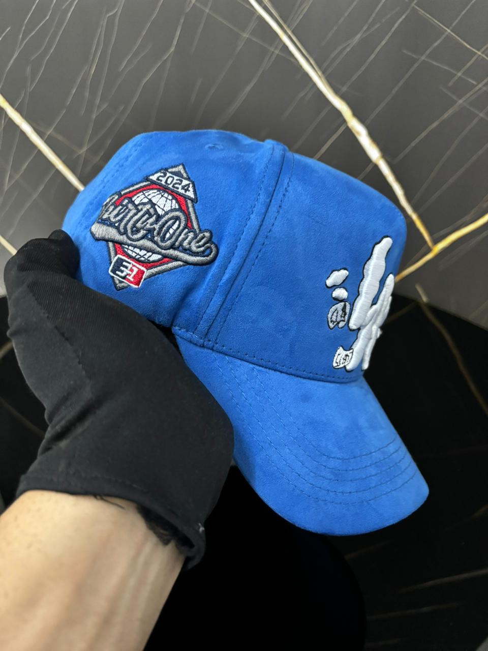 31 HATS LA CLOUDS AZUL